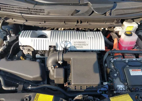 2013 Toyota Prius Three from USA, damaged, VIN JTDKN3DU6D1616231